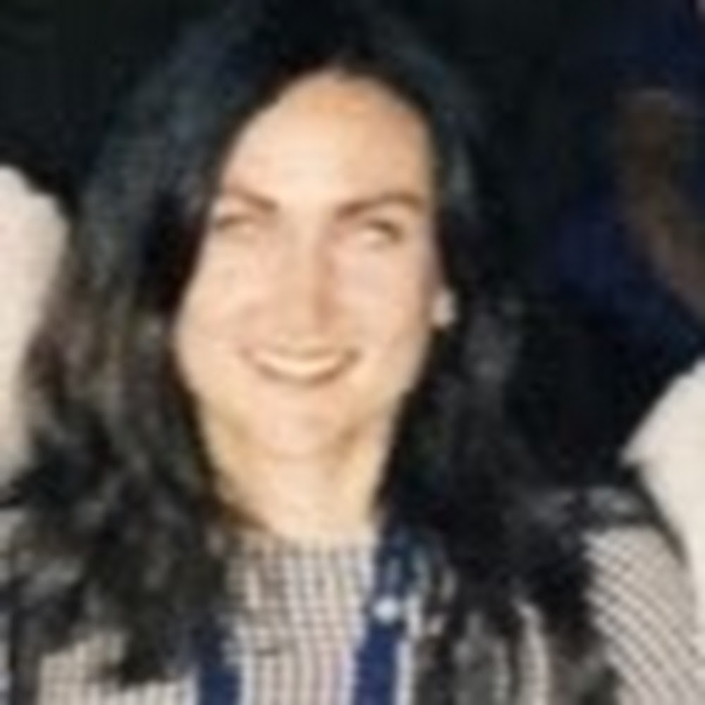 Meet your Posher, Hayley